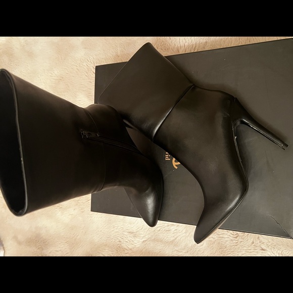 Charles elegant, sexy, sassy boots - Picture 2 of 7